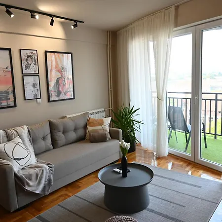 Apartamento Corto Kraljevo